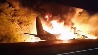 Экс-премьер Италии утверждает, что Франция сбила пассажирский самолет